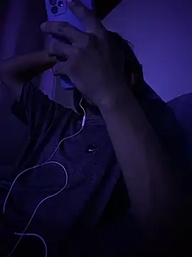 Mineirinho043 online show from March 25, 2026, 5:35 am