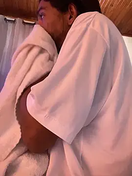 Mineirinho043 online show from April 20, 2026, 1:47 pm