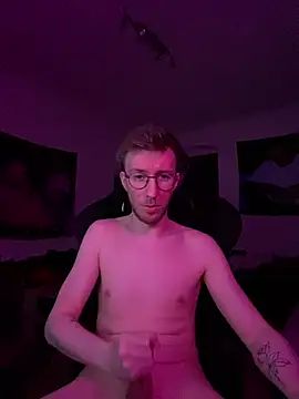 ItsMeLumisch online show from February 24, 2026, 4:43 am