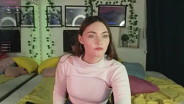 Kira Jin online show from February 19, 2025, 12:33 pm