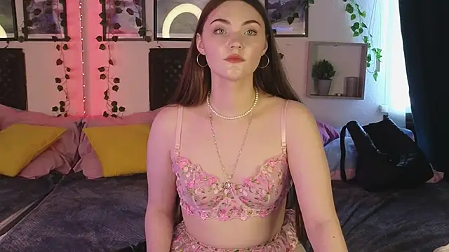 Kira Jin online show from March 21, 2025, 9:45 am