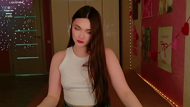 Kira Jin online show from March 9, 2026, 7:23 am