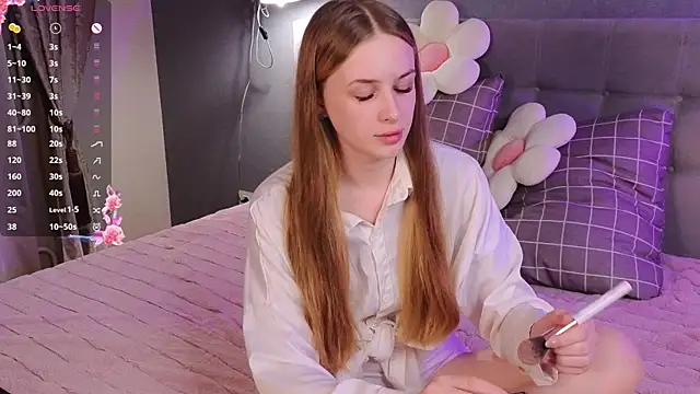 soft babe online show from October 12, 2025, 7:35 pm