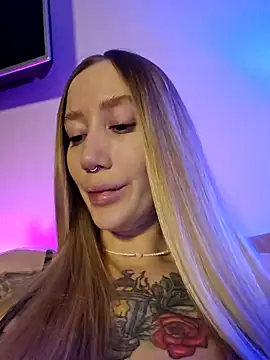 Snapshot of Pussy_Drive03 chatting on February 12, 2025, 12:37 am Pussy Drive03 online show from February 12, 2025, 12:37 am