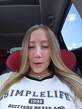 Snapshot of Pussy_Drive03 chatting on March 22, 2025, 7:47 am Pussy Drive03 online show from March 22, 2025, 7:47 am