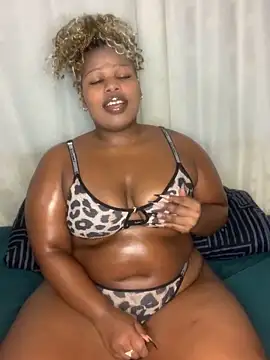 Cuddle Bear online show from March 11, 2026, 8:26 pm