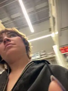 Snapshot of Maggie_Geller chatting on March 5, 2026, 10:06 pm Maggie Geller online show from March 5, 2026, 10:06 pm