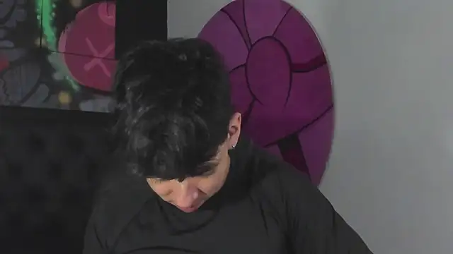 ISAAC CRYSTON online show from September 10, 2025, 7:58 pm