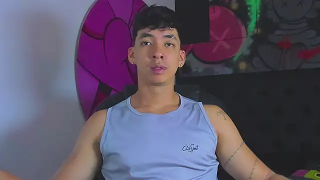 ISAAC CRYSTON online show from October 12, 2025, 8:08 pm