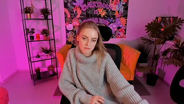 KiraMontoya online show from February 14, 2025, 3:58 pm