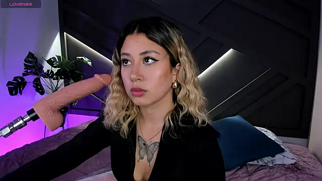 cloe palmer online show from February 18, 2025, 8:58 pm