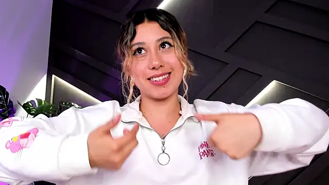 cloe palmer online show from February 20, 2025, 8:47 pm