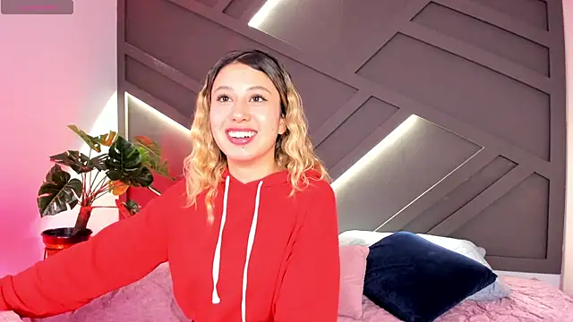 cloe palmer online show from March 4, 2025, 9:22 pm