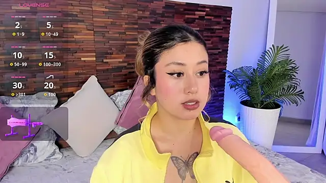 cloe palmer online show from March 5, 2026, 8:49 pm