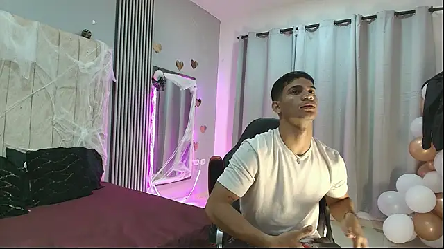 ANDRES STUD online show from October 13, 2025, 4:56 am