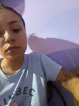 julieta fn online show from April 8, 2026, 3:39 am