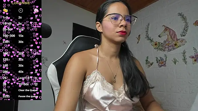 Snapshot of alisson_hoffman05 chatting on August 4, 2026, 6:32 pm alisson hoffman05 online show from August 4, 2026, 6:32 pm
