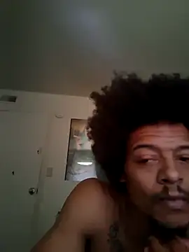 Locdawgg11 online show from June 6, 2026, 5:06 pm