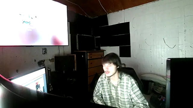 Snapshot of nuttyking2022 chatting on November 1, 2025, 7:43 am nuttyking2022 online show from November 1, 2025, 7:43 am