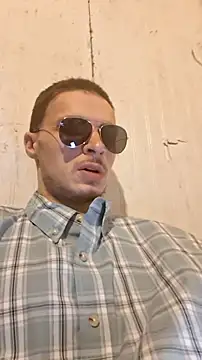 Snapshot of nuttyking2022 chatting on February 17, 2026, 4:31 am nuttyking2022 online show from February 17, 2026, 4:31 am