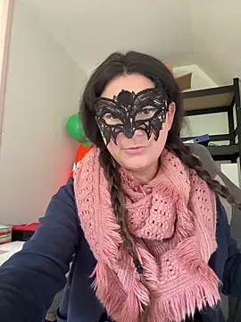 Snapshot of Loveblackzilla chatting on December 17, 2025, 1:06 pm Loveblackzilla online show from December 17, 2025, 1:06 pm