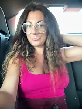 Snapshot of Loveblackzilla chatting on February 22, 2026, 5:22 pm Loveblackzilla online show from February 22, 2026, 5:22 pm