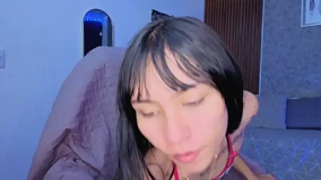 Snapshot of Miaa_Lee7 chatting on April 22, 2026, 8:21 pm Miaa Lee7 online show from April 22, 2026, 8:21 pm