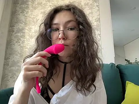 Tw1nFlame online show from February 11, 2025, 4:11 am