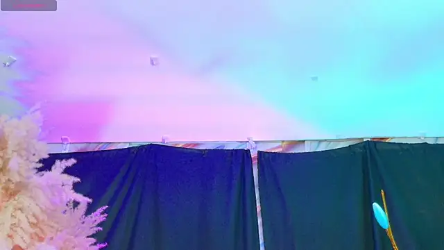 Snapshot of meganwolf_1 chatting on October 17, 2025, 9:28 pm meganwolf 1 online show from October 17, 2025, 9:28 pm