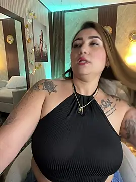 Snapshot of Madissonlove_1 chatting on July 3, 2026, 3:57 am Madissonlove 1 online show from July 3, 2026, 3:57 am