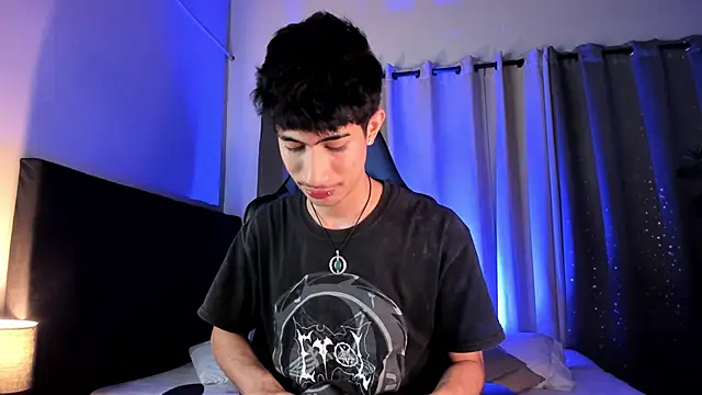 NovaaWheler online show from October 1, 2025, 7:42 pm