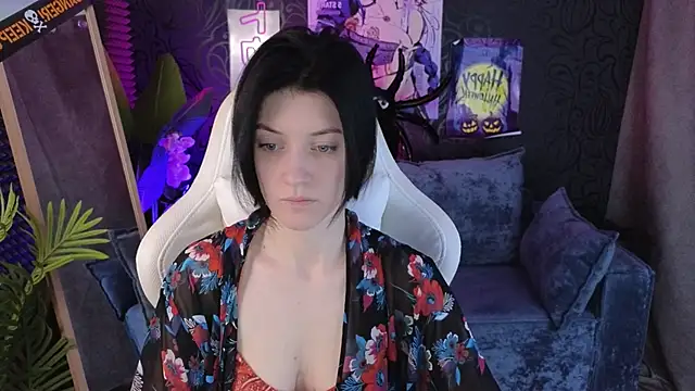 roxy riot  online show from October 30, 2025, 1:40 am