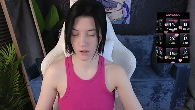 roxy riot  online show from December 2, 2025, 1:22 am