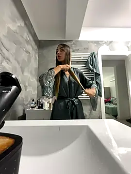 BonyBon29 online show from October 21, 2025, 6:25 am