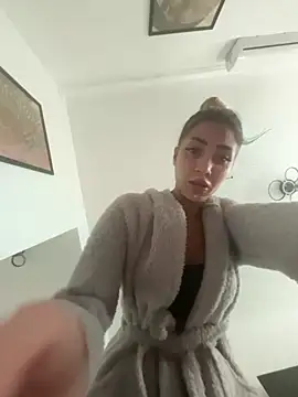 BonyBon29 online show from January 7, 2026, 7:33 am