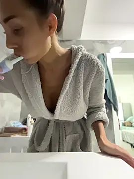 BonyBon29 online show from April 20, 2026, 7:33 am