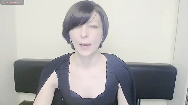  AngeliaFlow  online show from February 12, 2025, 7:44 am