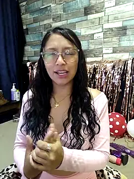 isabella beauty 01 online show from February 15, 2025, 1:05 pm