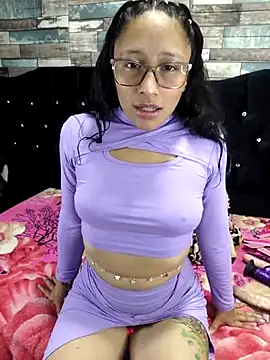 isabella beauty 01 online show from March 3, 2025, 1:09 pm