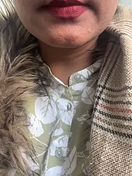 Deepcha1991 online show from February 6, 2025, 1:32 pm