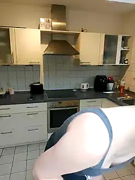 Gamergirl-Linela online show from March 10, 2025, 1:54 pm