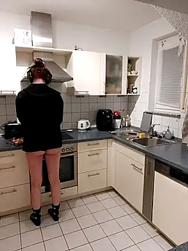 Gamergirl-Linela online show from March 13, 2025, 8:43 pm