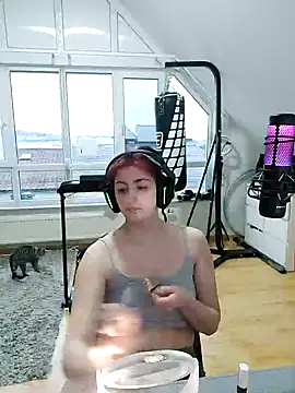 Gamergirl-Linela online show from March 14, 2025, 5:13 pm