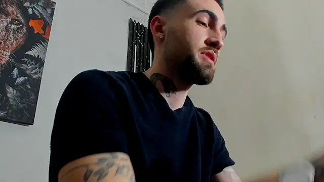 Luke davis01 online show from February 26, 2025, 1:19 pm