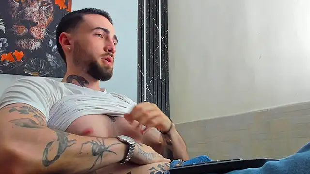 Luke davis01 online show from March 3, 2025, 5:07 pm