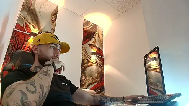 Luke davis01 online show from March 26, 2026, 12:55 pm