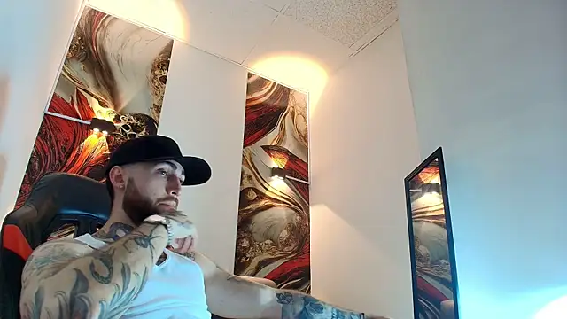 Snapshot of Luke_davis01 chatting on June 16, 2026, 1:03 pm Luke davis01 online show from June 16, 2026, 1:03 pm