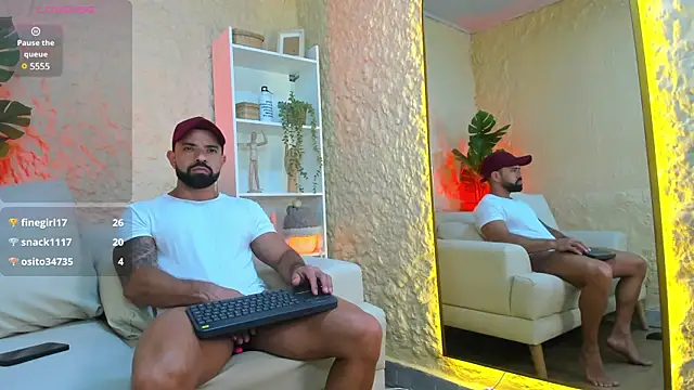 Maofenix online show from February 13, 2025, 4:54 am