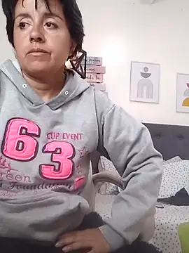 Saori Sann  online show from October 21, 2025, 1:34 pm