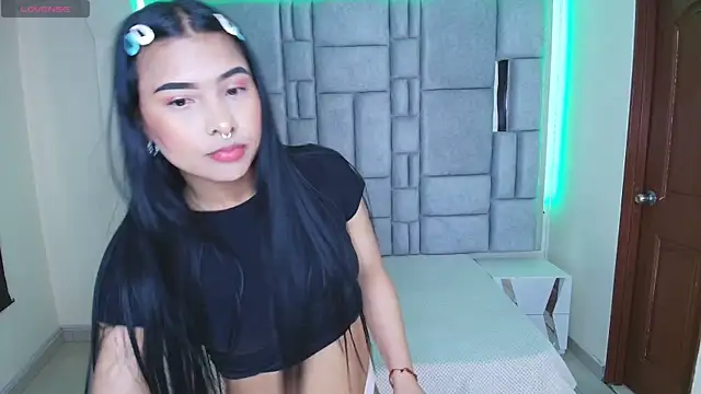 Vera Best  online show from March 20, 2025, 2:42 pm